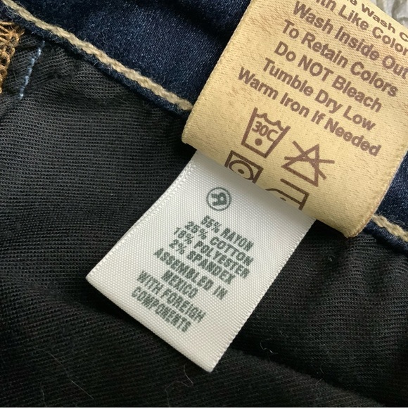 Big Star Live Boot. Dark Wash Jeans. Size 26 L. - Picture 5 of 7